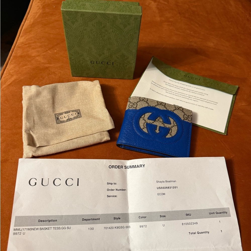 NWT authentic Gucci Blue and Beige Men’s Wallet